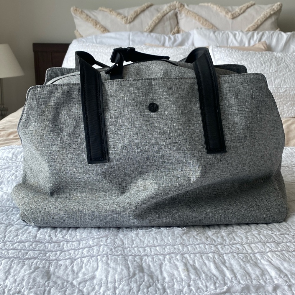 Lululemon bag